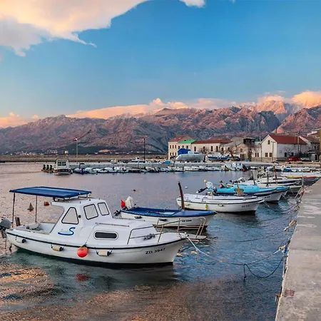 Stunning In With Kitchen *