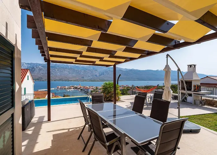 Stunning In With Kitchen Vinjerac